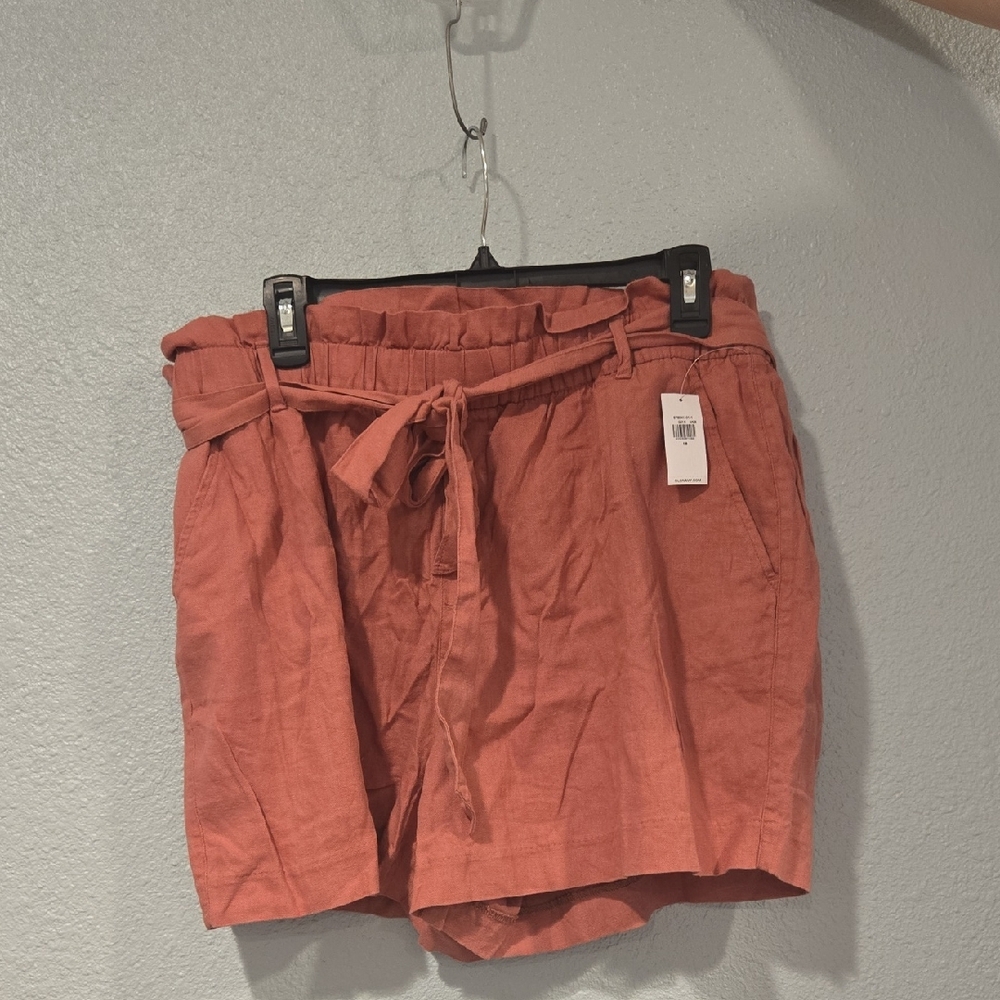Old Navy Tie-Waist Shorts